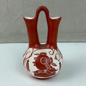 Carved Laguna Pueblo Wedding Vase Signed A & V Lucario Native American Pottery‎